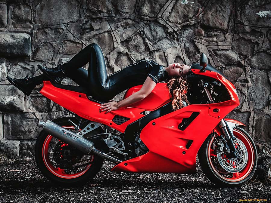 Beautiful girl Beautiful girls and motorcycles in Brasilia