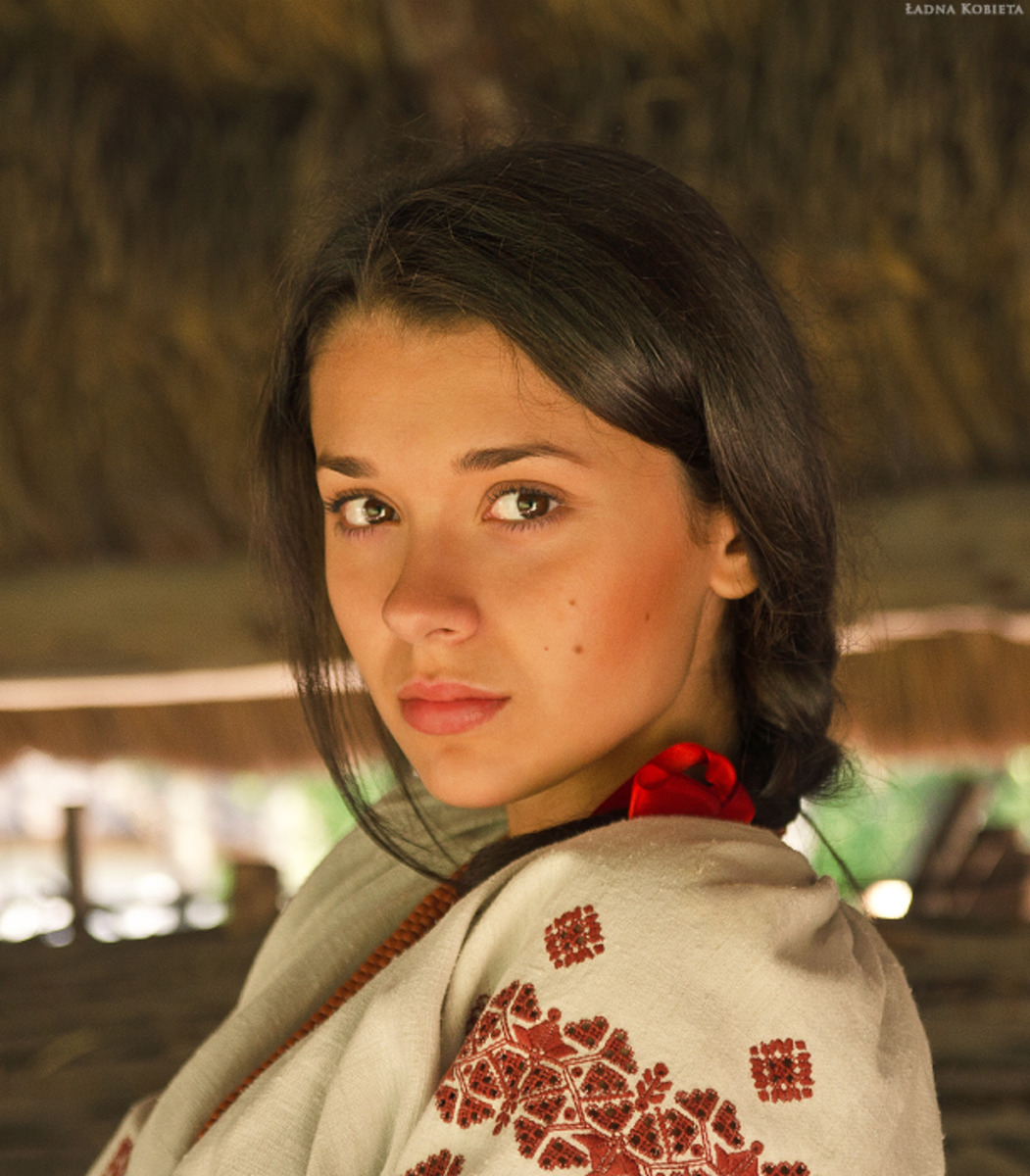 Girls in Slavic costumes in Brasilia
